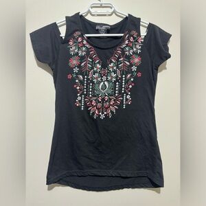 Cold shoulder tshirt